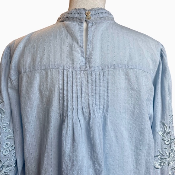 Sundance Cotton High Neck Embroidered Light Blue Long Sleeve Top Sz M - Picture 7 of 9